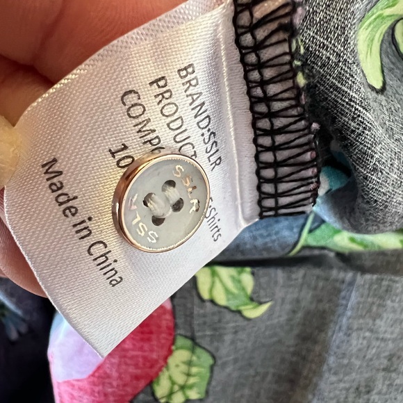 SSLR Men's Casual Button Down Shirts Short Sleeve Hawaiian Shirts for Men - Picture 8 of 9